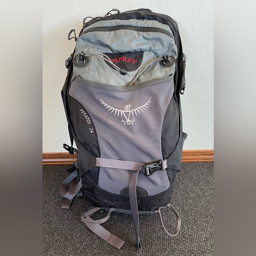 Osprey Stratos 24 (older model)